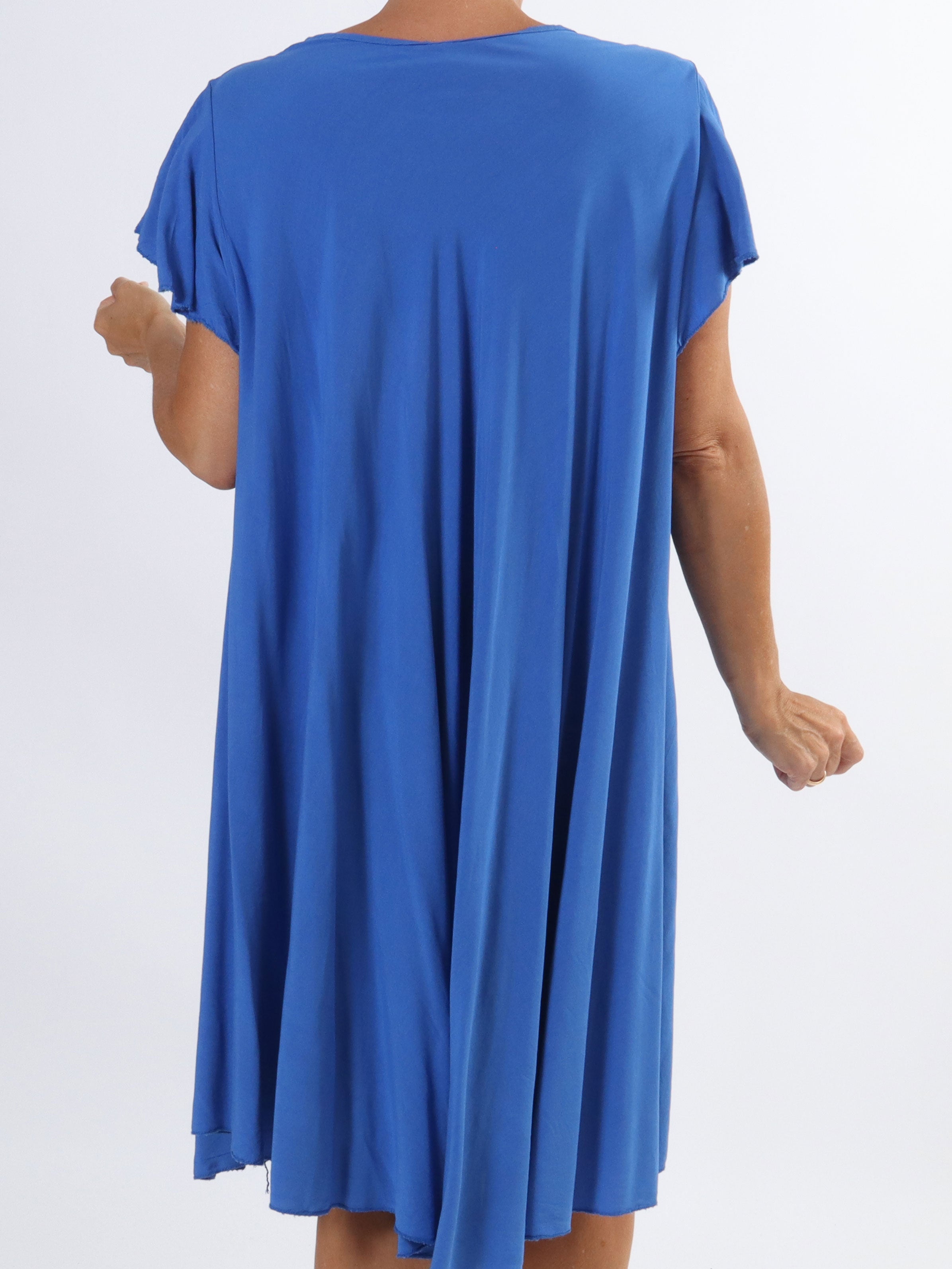 Davina - Simpel plus size kjole i viskose med t-shirt ærmer